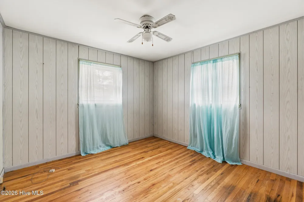 112 Jefferson Drive Hoffman, NC 28347