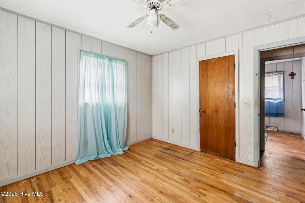 112 Jefferson Drive Hoffman, NC 28347