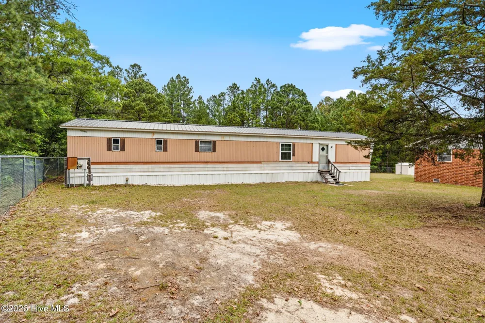 112 Jefferson Drive Hoffman, NC 28347