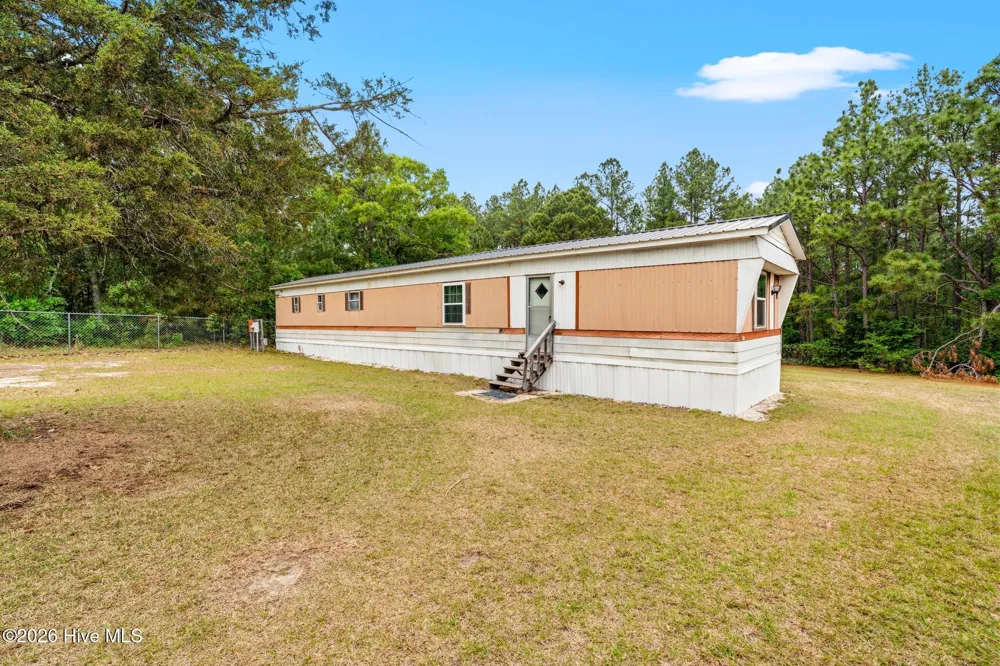 112 Jefferson Drive Hoffman, NC 28347