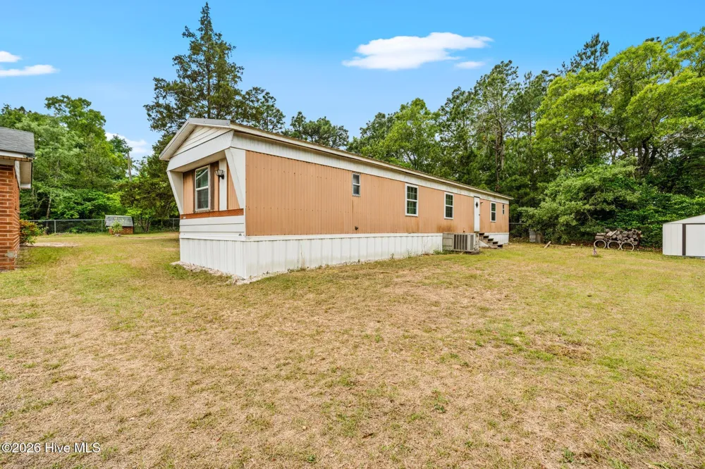112 Jefferson Drive Hoffman, NC 28347