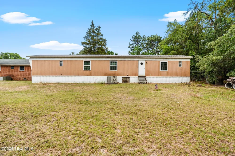 112 Jefferson Drive Hoffman, NC 28347