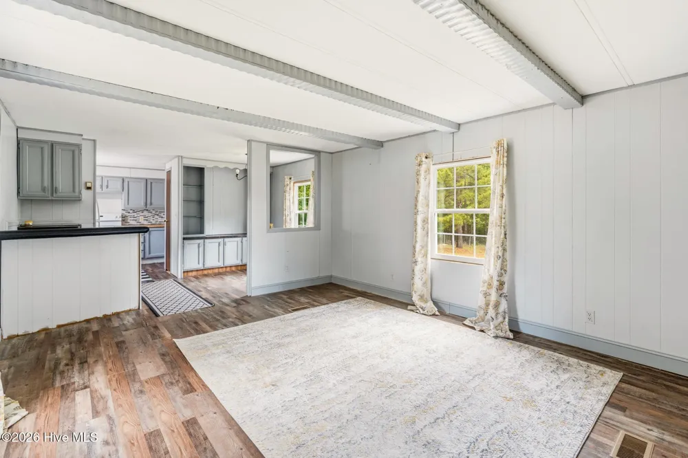 112 Jefferson Drive Hoffman, NC 28347