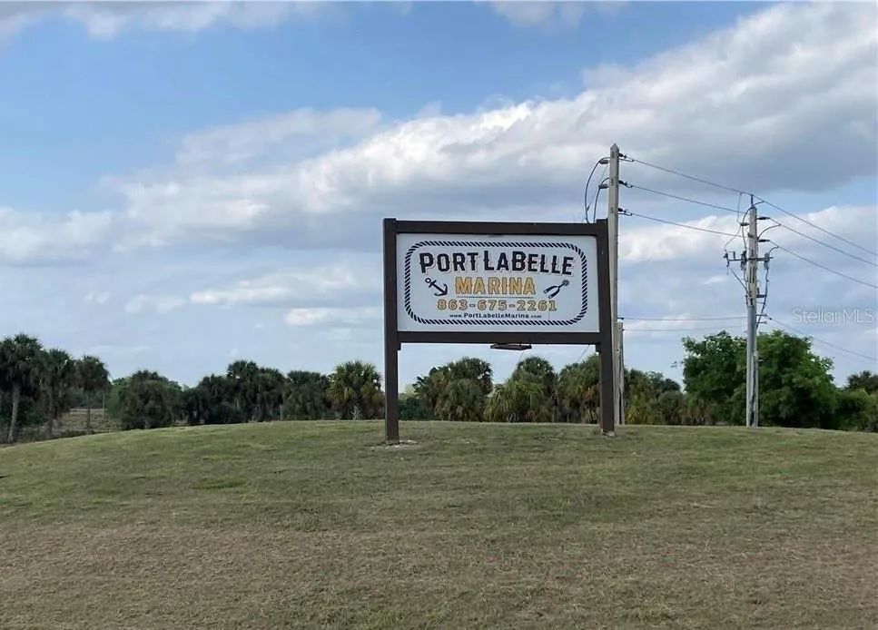 208 ELMWOOD STREET Labelle, FL 33935