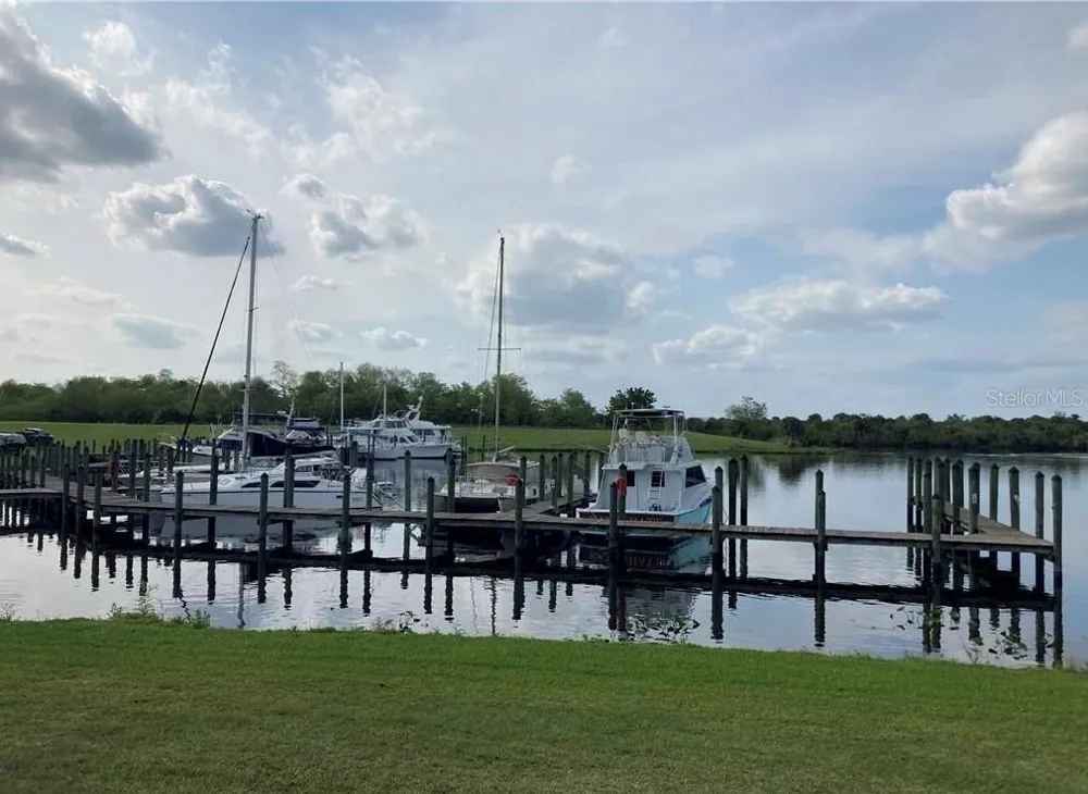 208 ELMWOOD STREET Labelle, FL 33935