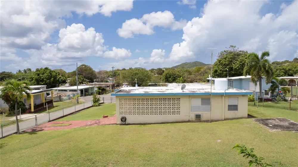 195 CALLE ALMENDRO Vieques, PR 00765