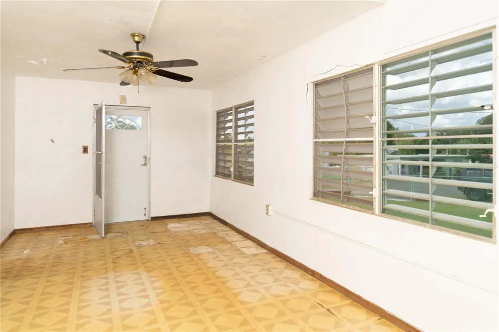 195 CALLE ALMENDRO Vieques, PR 00765