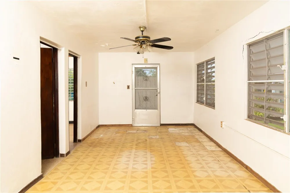 195 CALLE ALMENDRO Vieques, PR 00765