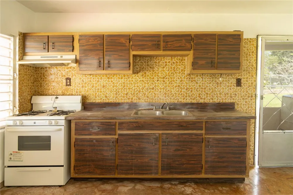 195 CALLE ALMENDRO Vieques, PR 00765