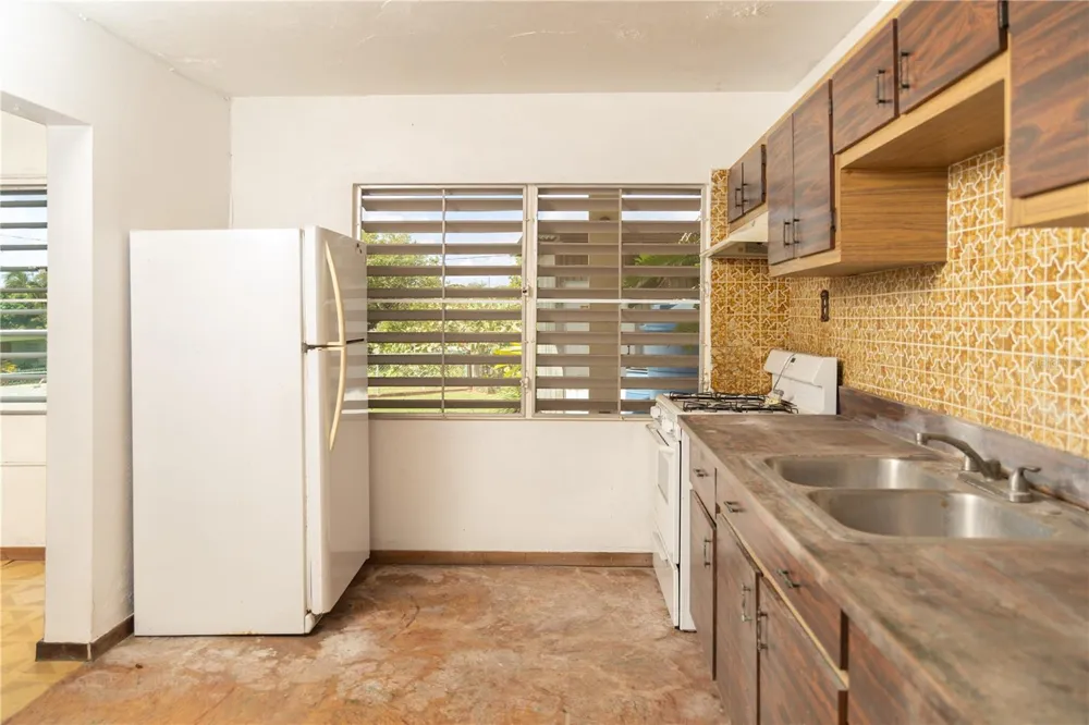 195 CALLE ALMENDRO Vieques, PR 00765