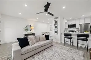 5911 Sheridan Ave Ln #B107 Austin, TX 78723