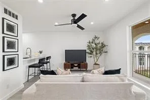 5911 Sheridan Ave Ln #B107 Austin, TX 78723