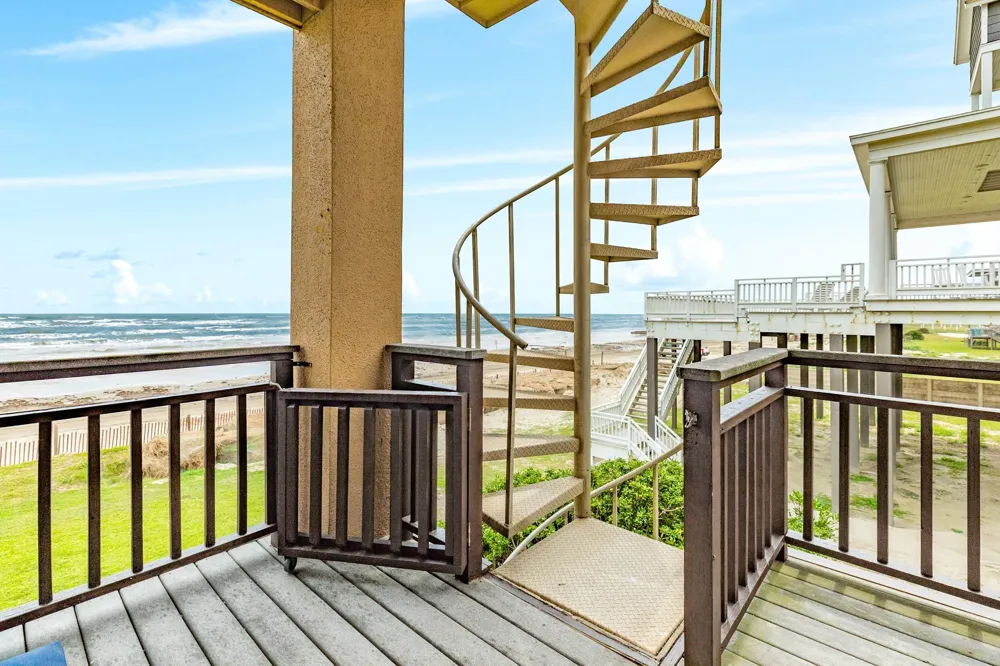 9 Blue Heron Drive Jamaica Beach, TX 77554