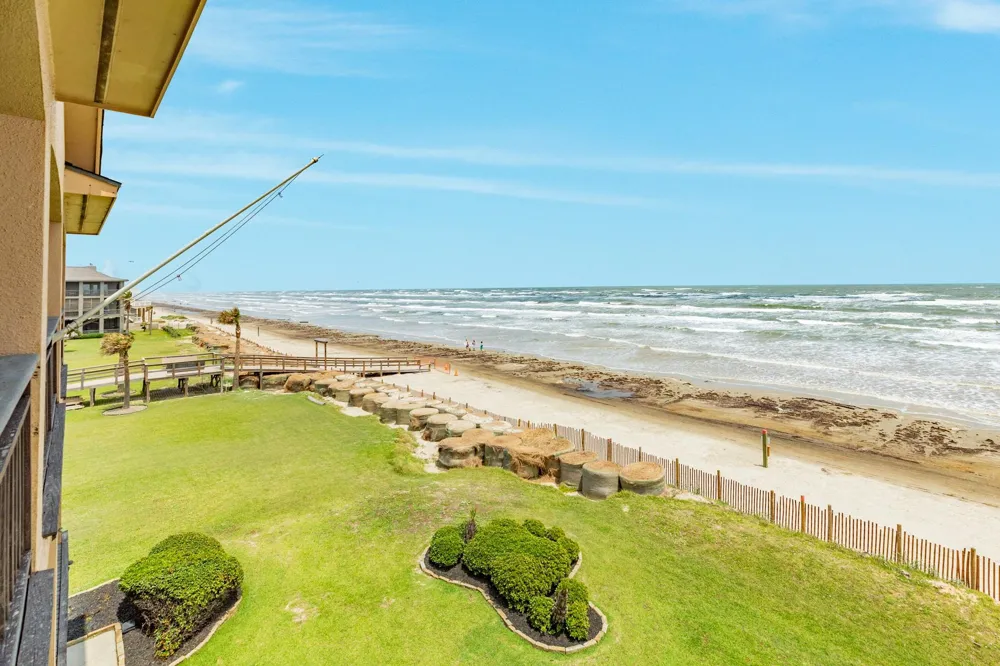 9 Blue Heron Drive Jamaica Beach, TX 77554