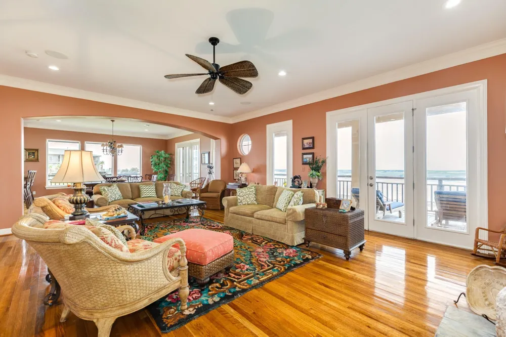 9 Blue Heron Drive Jamaica Beach, TX 77554