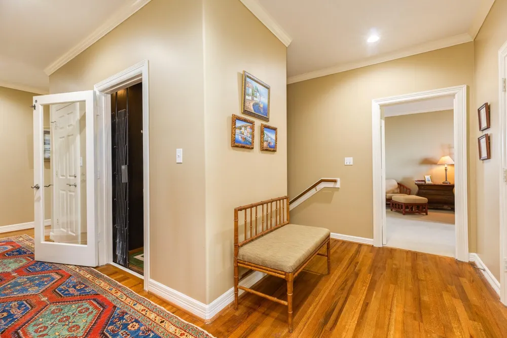 9 Blue Heron Drive Jamaica Beach, TX 77554