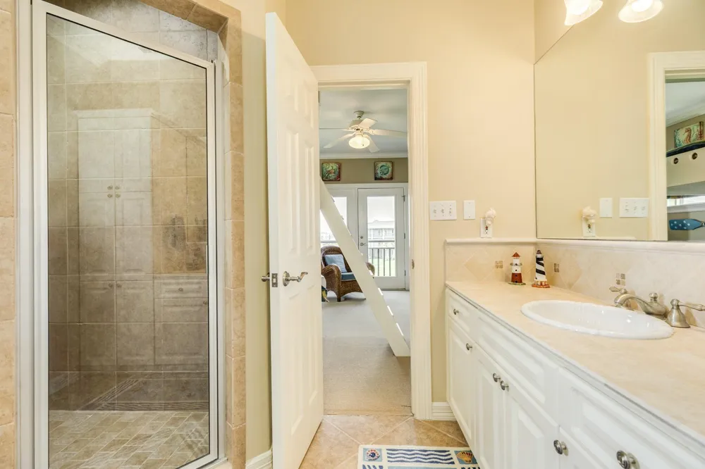 9 Blue Heron Drive Jamaica Beach, TX 77554