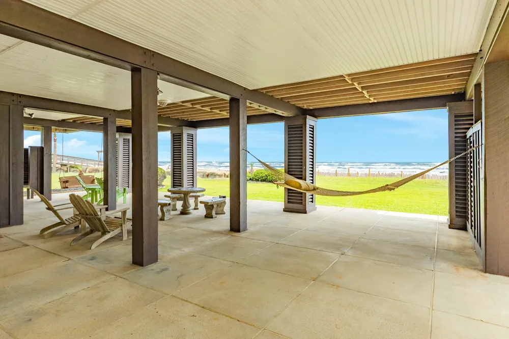 9 Blue Heron Drive Jamaica Beach, TX 77554
