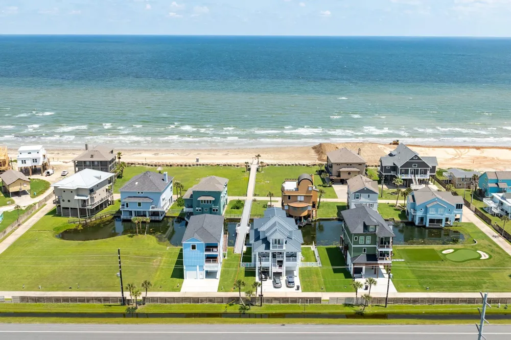 9 Blue Heron Drive Jamaica Beach, TX 77554