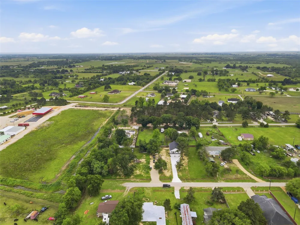 736 Azalea St Prairie View, TX 77484