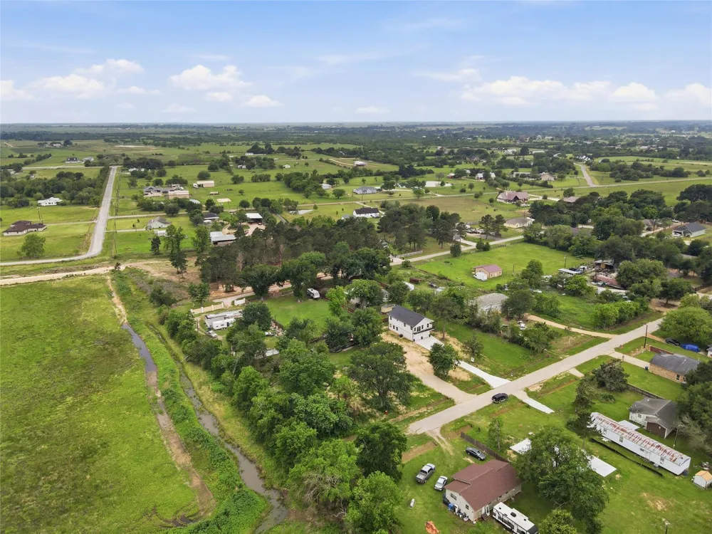 736 Azalea St Prairie View, TX 77484