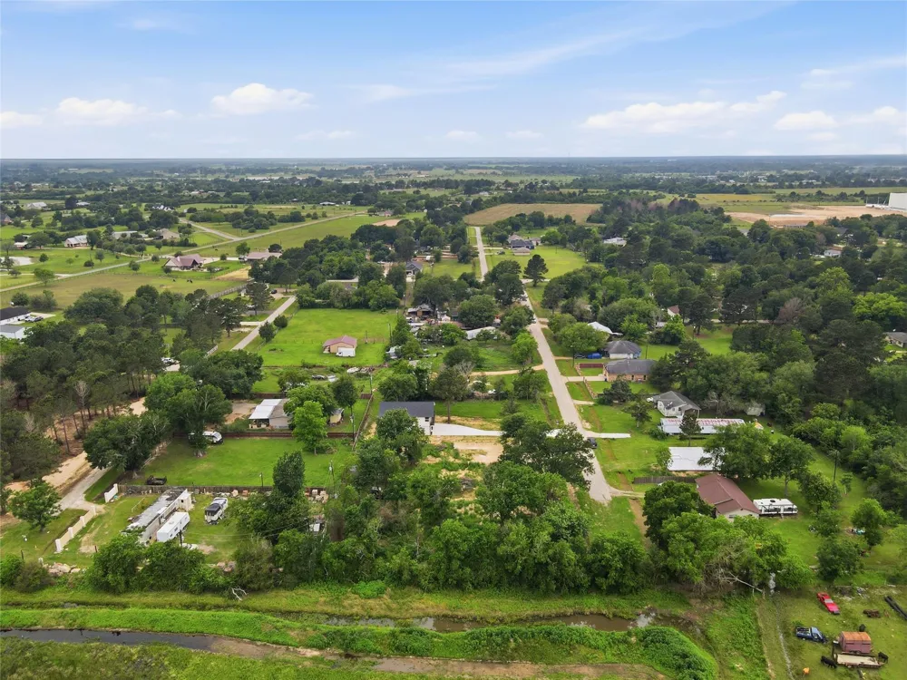 736 Azalea St Prairie View, TX 77484