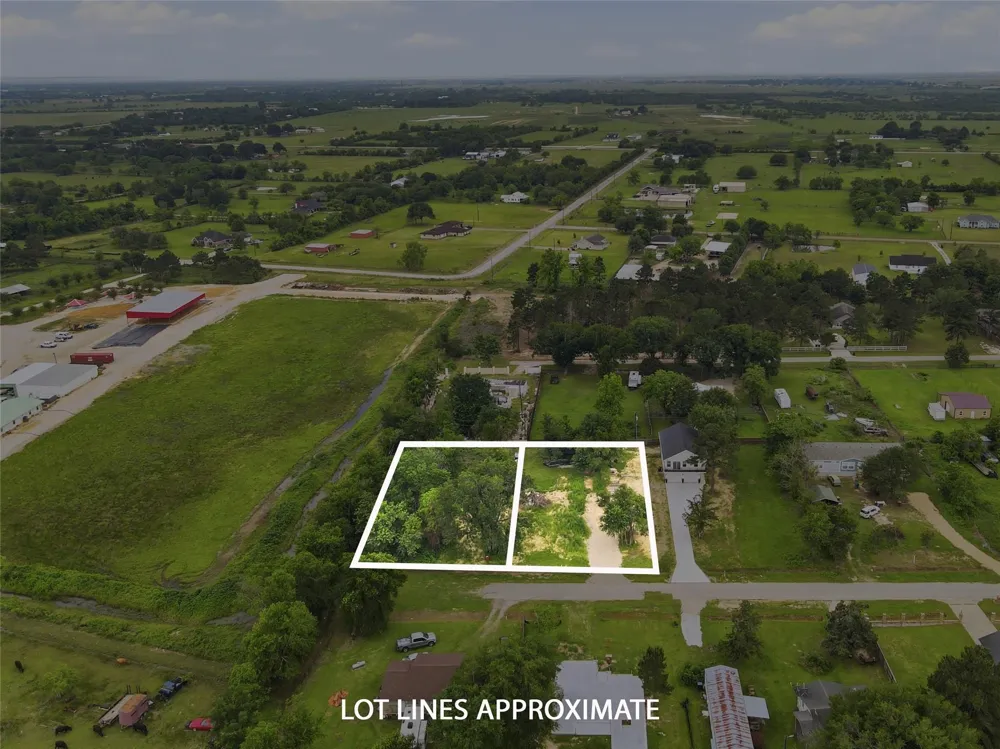 736 Azalea St Prairie View, TX 77484