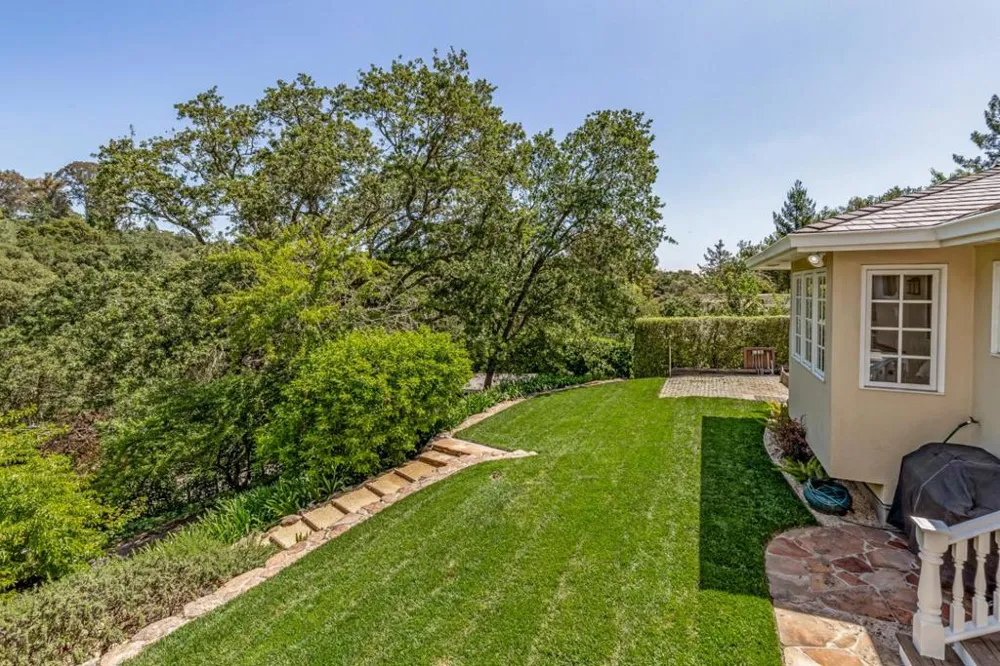 103 Toyon Court Woodside, CA 94062