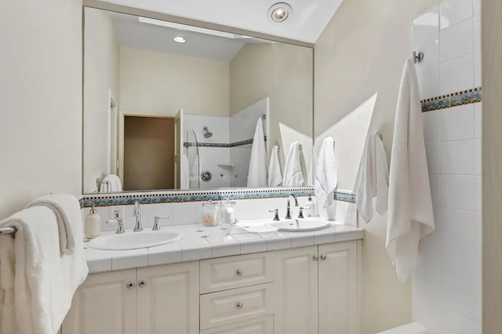 103 Toyon Court Woodside, CA 94062