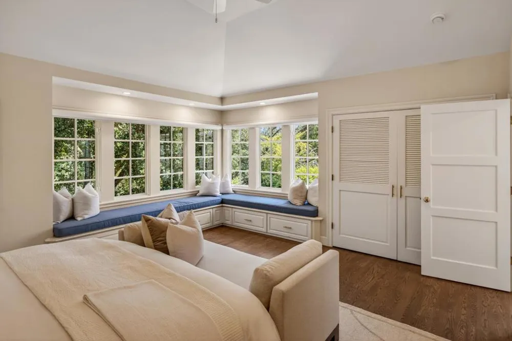 103 Toyon Court Woodside, CA 94062