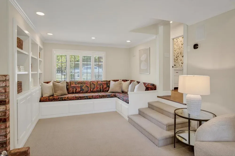 103 Toyon Court Woodside, CA 94062
