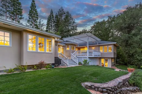 103 Toyon Court