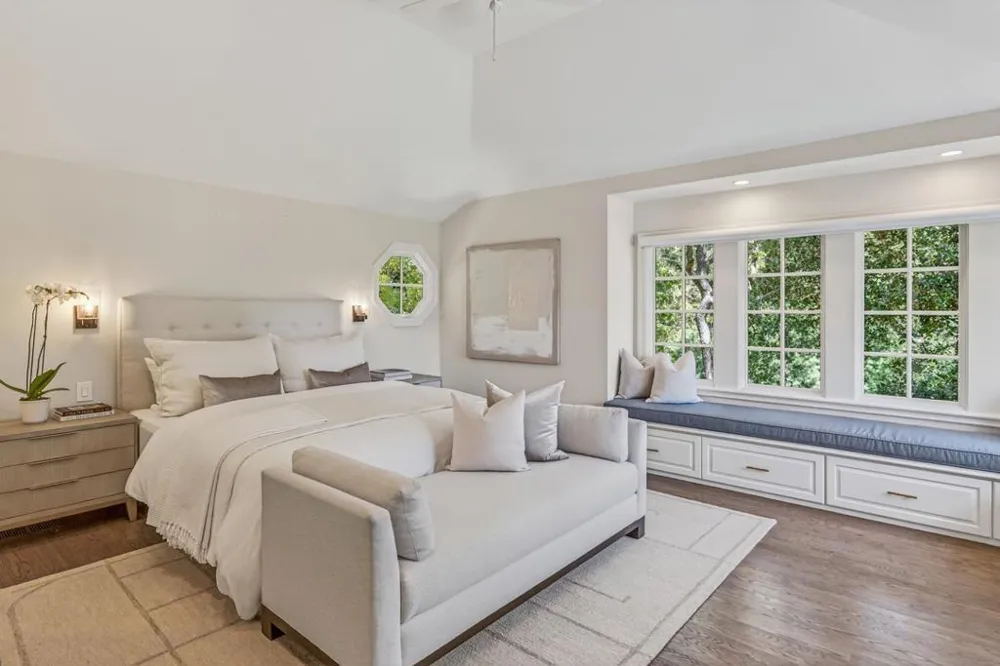 103 Toyon Court Woodside, CA 94062