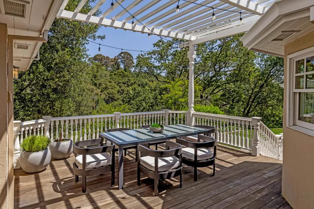 103 Toyon Court Woodside, CA 94062