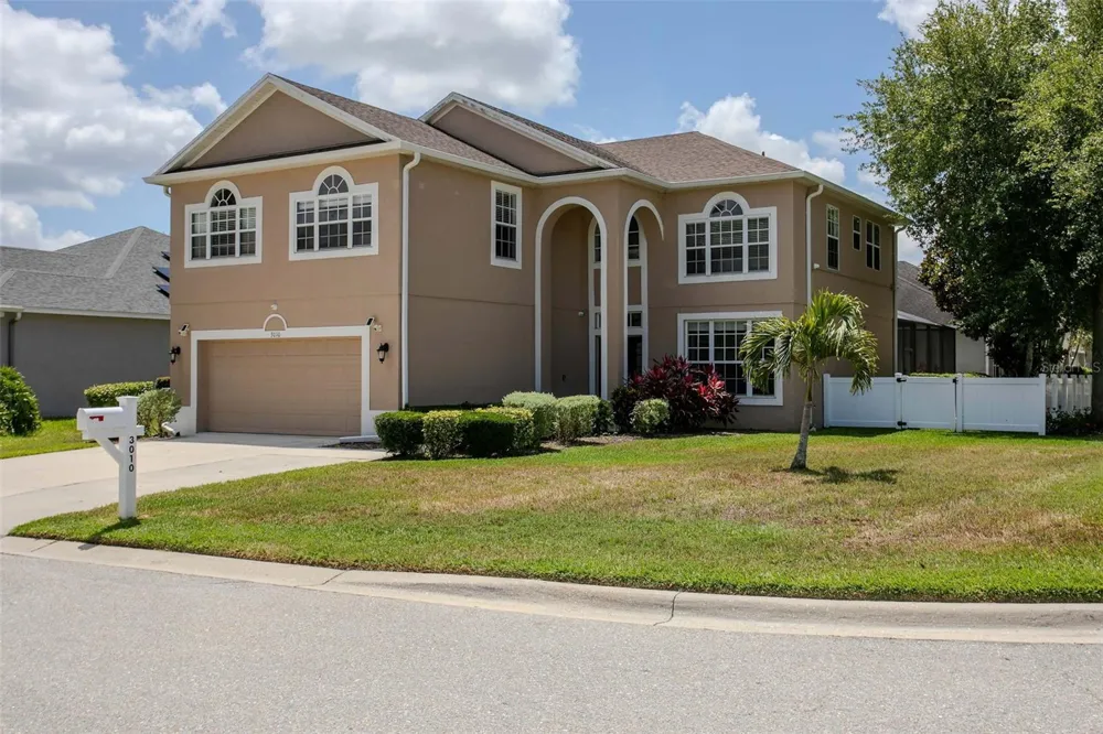 3010 42ND AVENUE E Bradenton, FL 34208