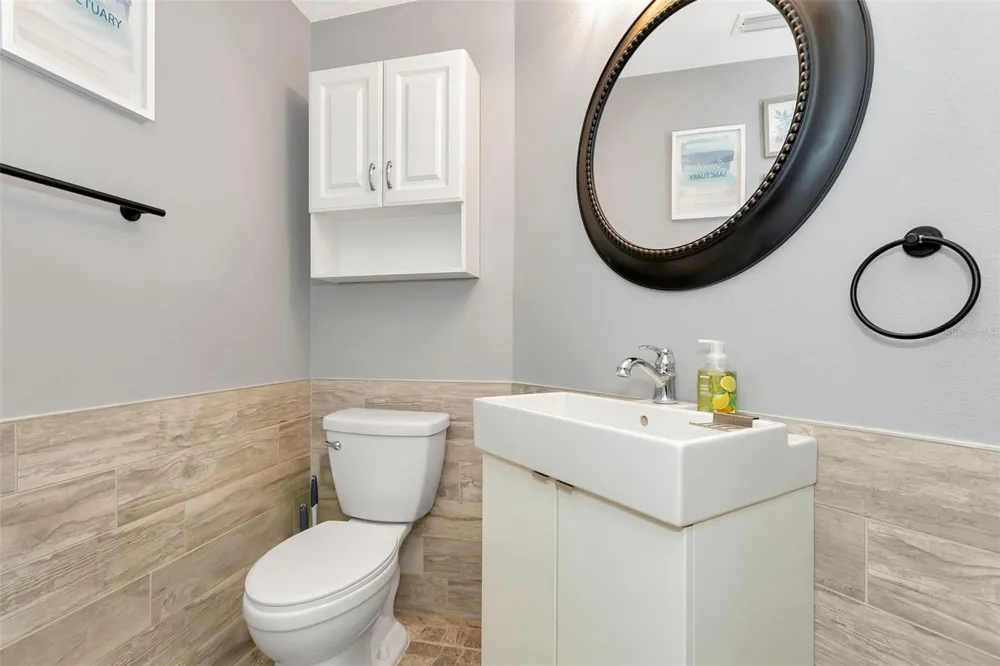 3010 42ND AVENUE E Bradenton, FL 34208