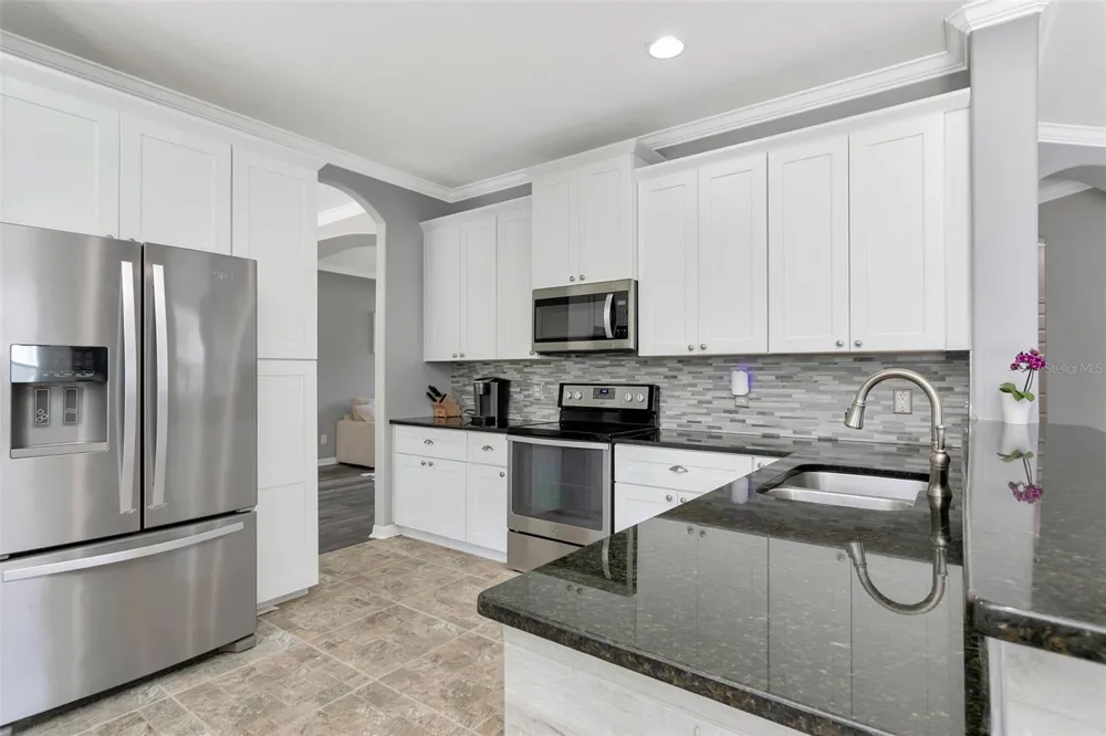 3010 42ND AVENUE E Bradenton, FL 34208