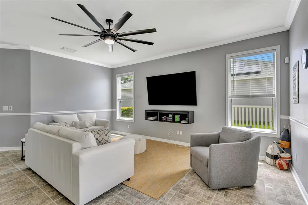 3010 42ND AVENUE E Bradenton, FL 34208