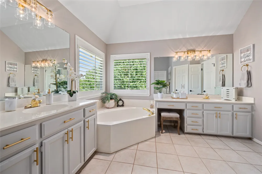 5413 Merrywing Circle Austin, TX 78730