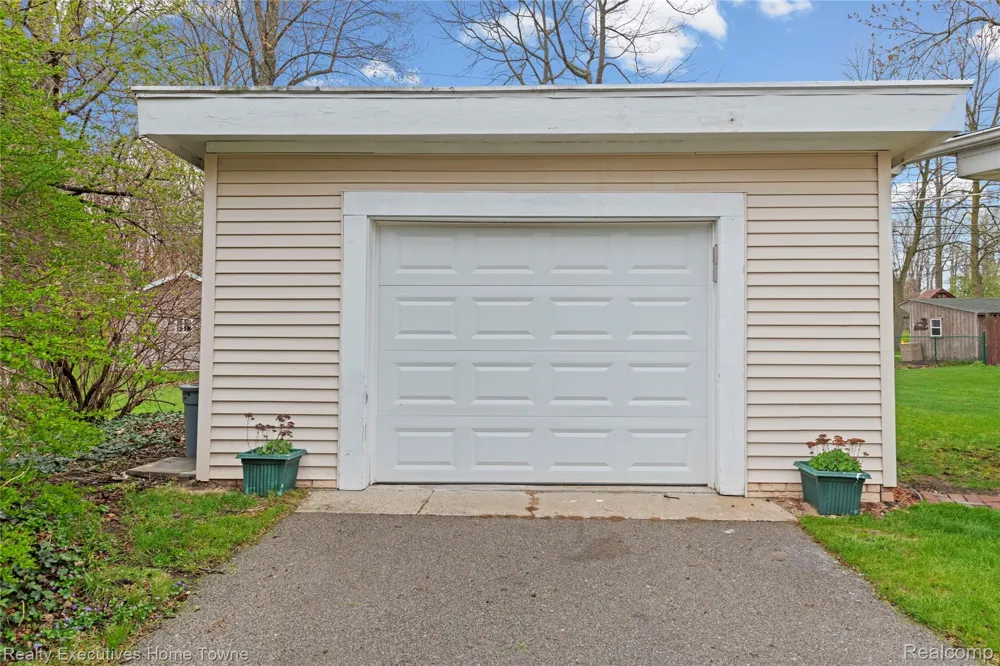 3368 Clyde Drive Burtchville Township, MI 48059