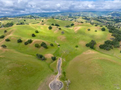 Gibson Canyon Court
