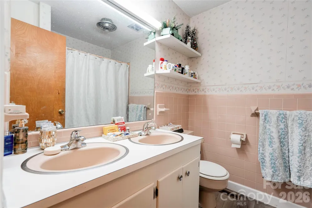 130 Old Belwood Road Lawndale, NC 28090