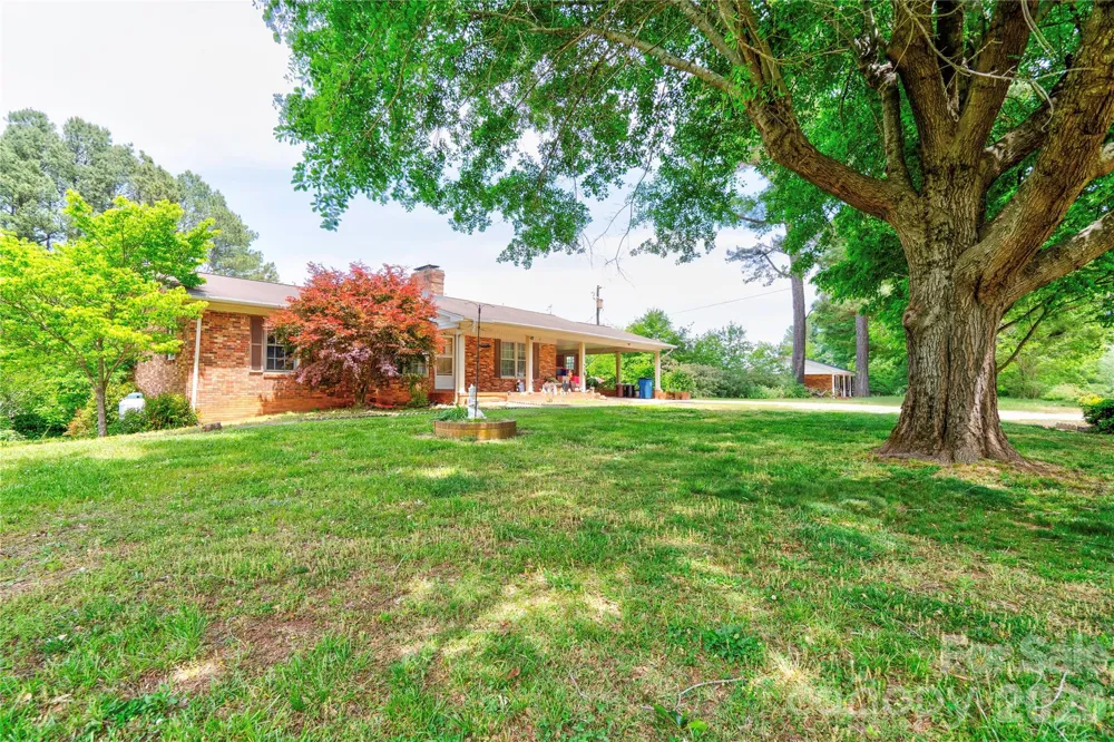 130 Old Belwood Road Lawndale, NC 28090