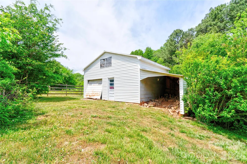 130 Old Belwood Road Lawndale, NC 28090