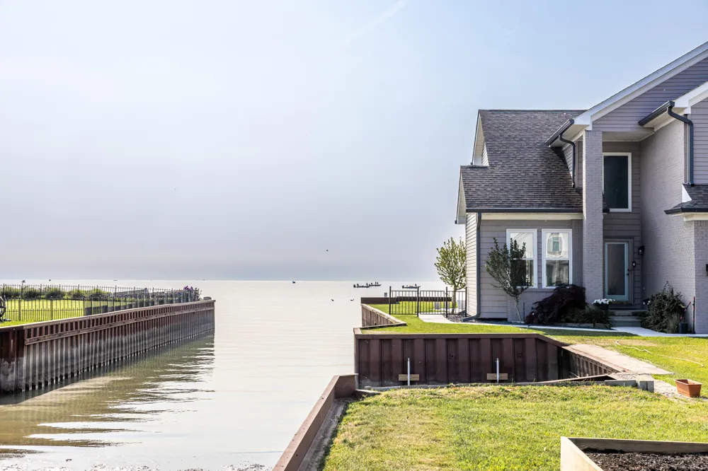 22515 E 10 Mile Road Saint Clair Shores, MI 48080