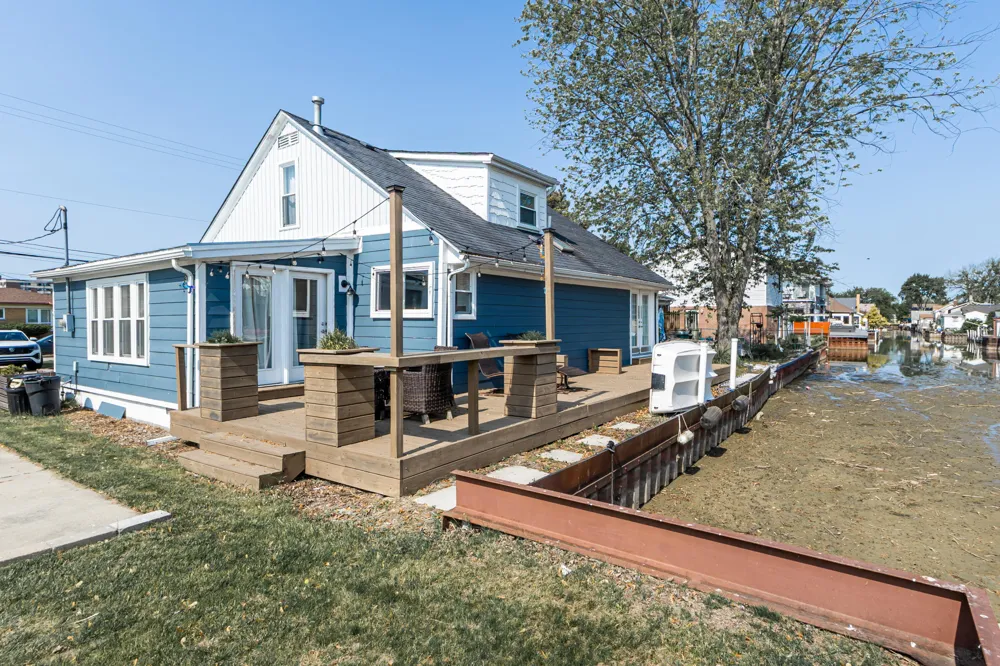 22515 E 10 Mile Road Saint Clair Shores, MI 48080