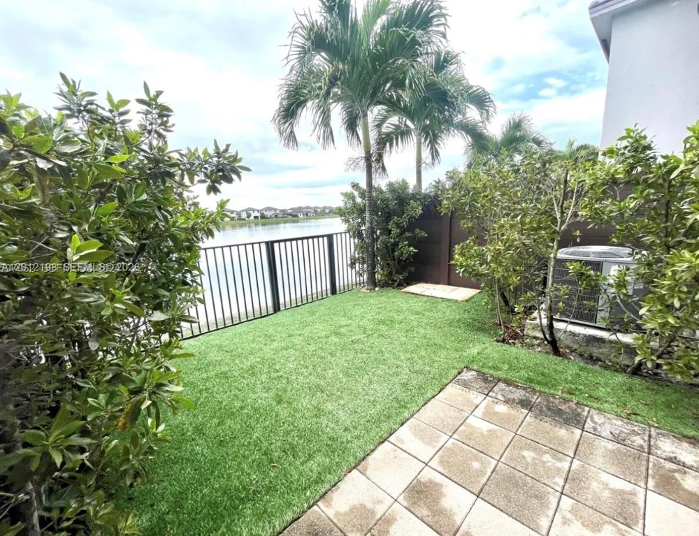 9083 NW 159th St #9083 Miami Lakes, FL 33018