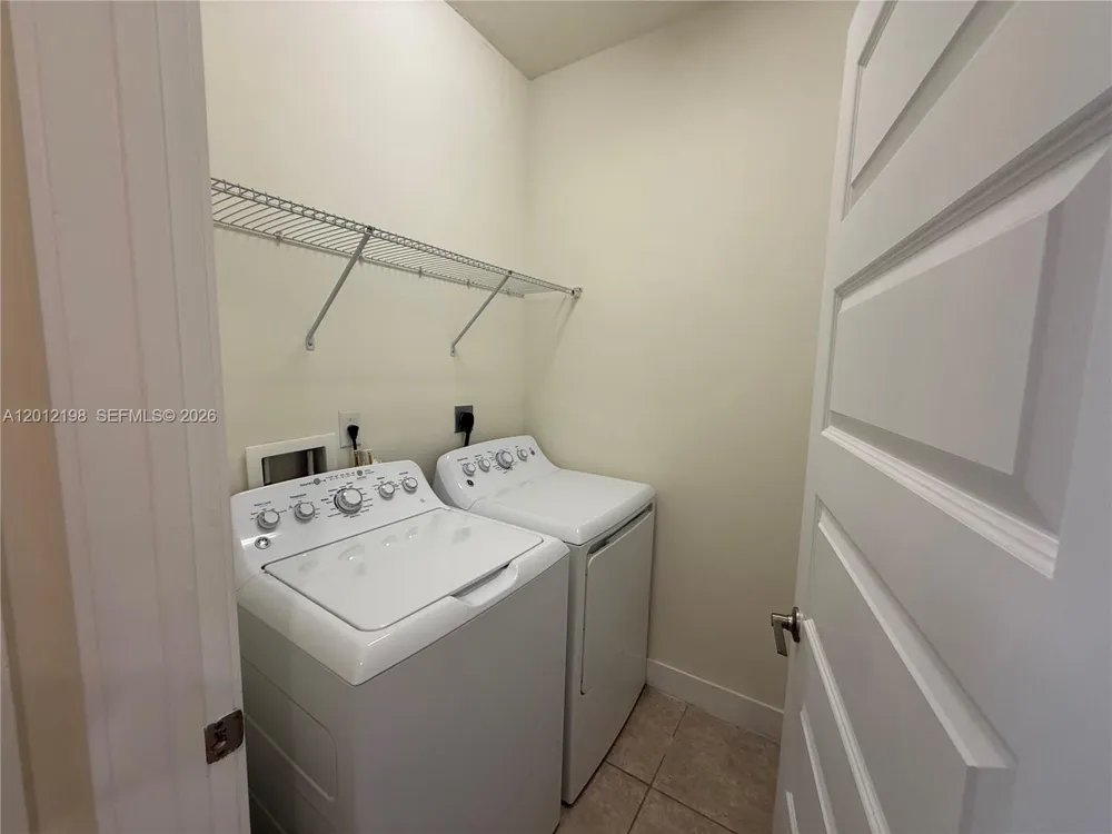 9083 NW 159th St #9083 Miami Lakes, FL 33018