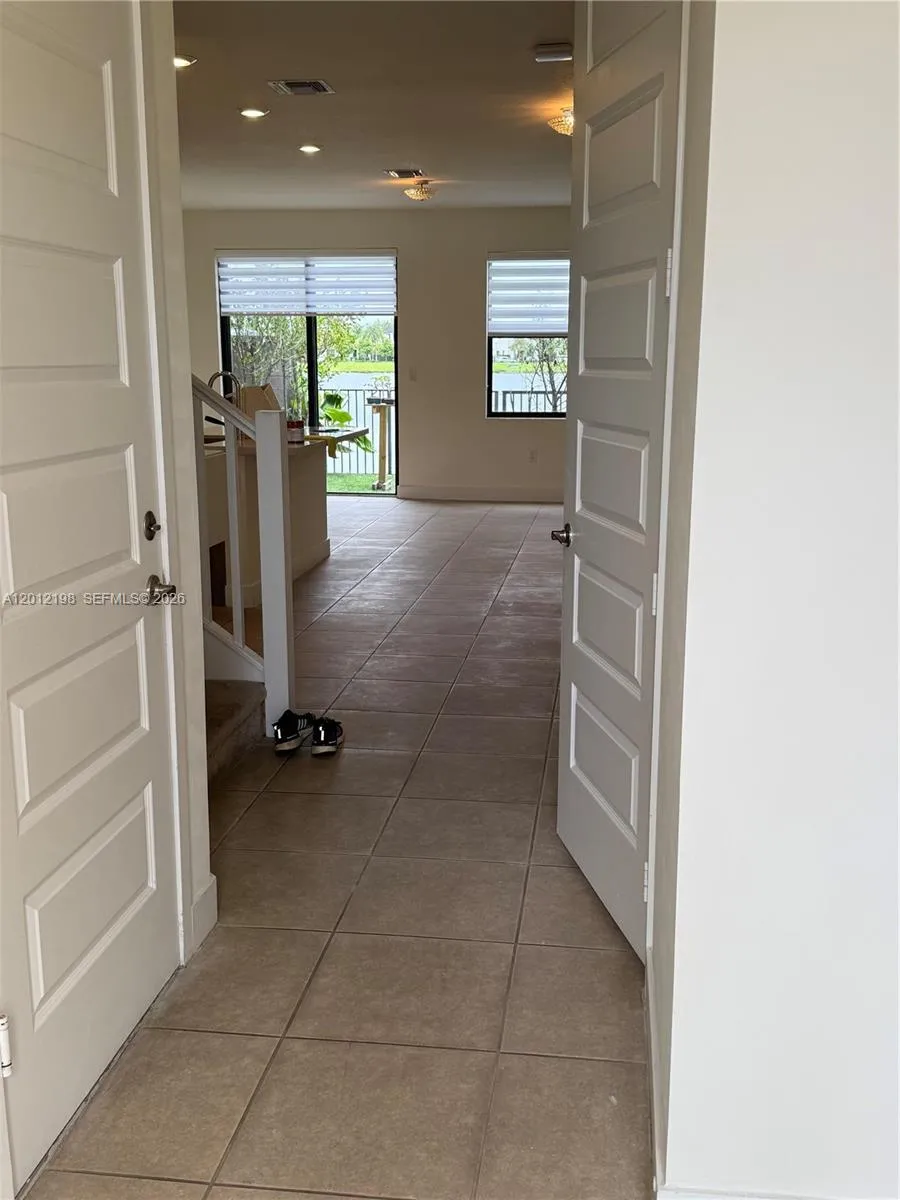 9083 NW 159th St #9083 Miami Lakes, FL 33018
