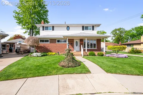 21223 Briar Court